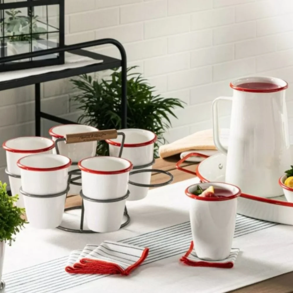 4pk Hearth & Hand Holiday Napkins - Picture 5 of 7